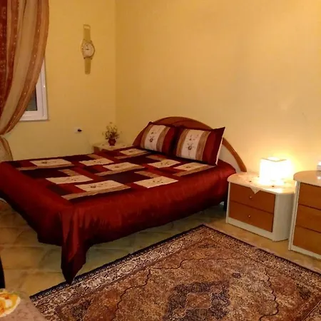 Manthoguesthouse Guest house