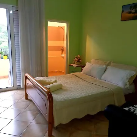 Guest house Manthoguesthouse
